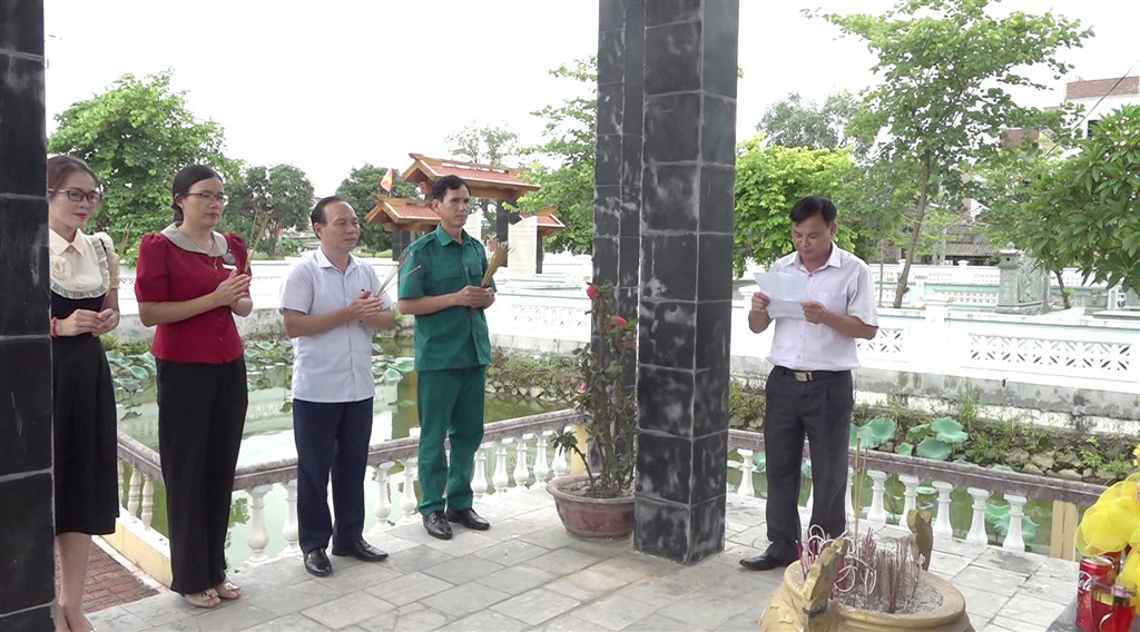 Anh-tin-bai